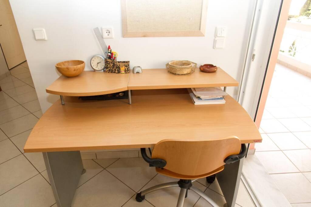 Spacious Family Flat Near Parthenon Free Parking Athen Eksteriør billede