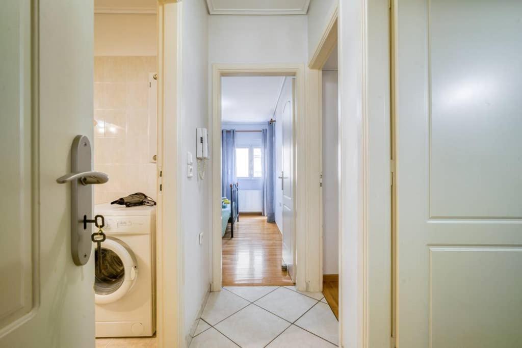 Spacious Family Flat Near Parthenon Free Parking Athen Eksteriør billede