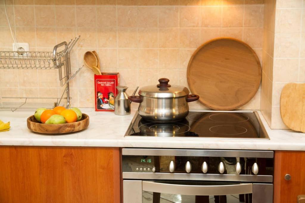 Spacious Family Flat Near Parthenon Free Parking Athen Eksteriør billede